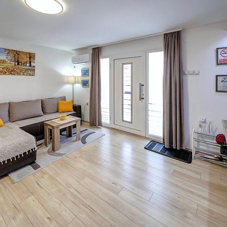 Apartman Nena Pirot Esterno foto