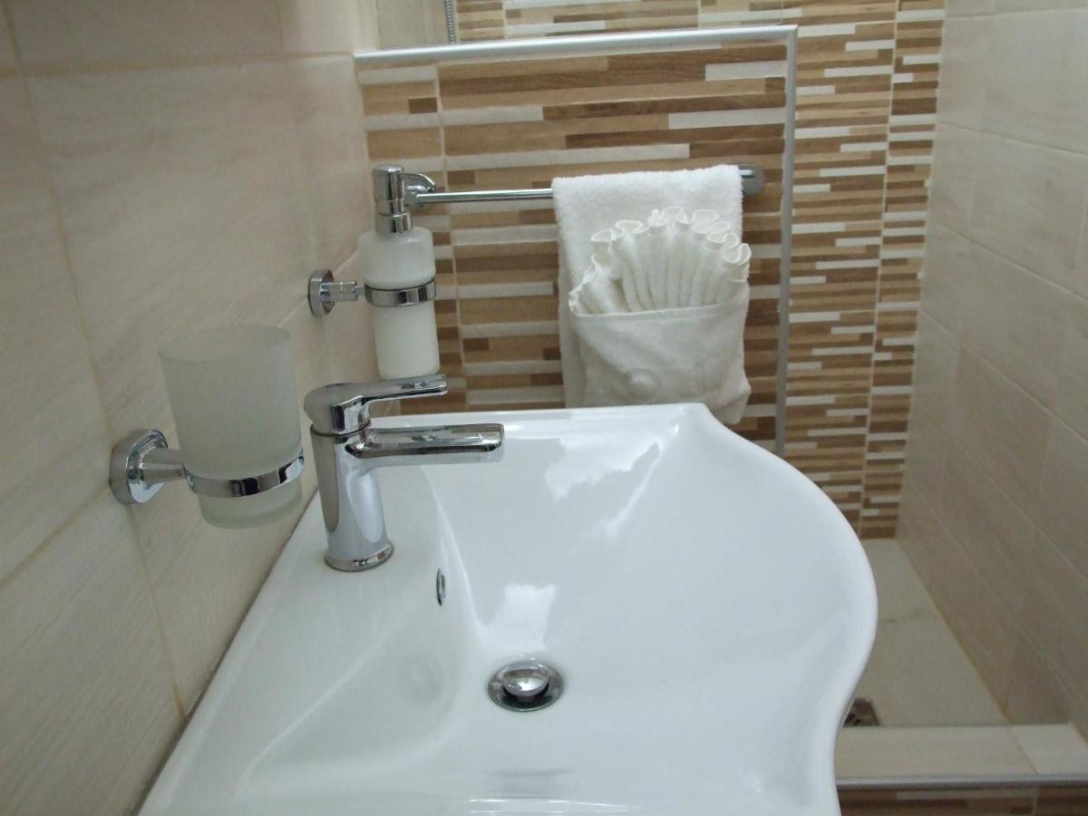 Apartman Nena Pirot Esterno foto