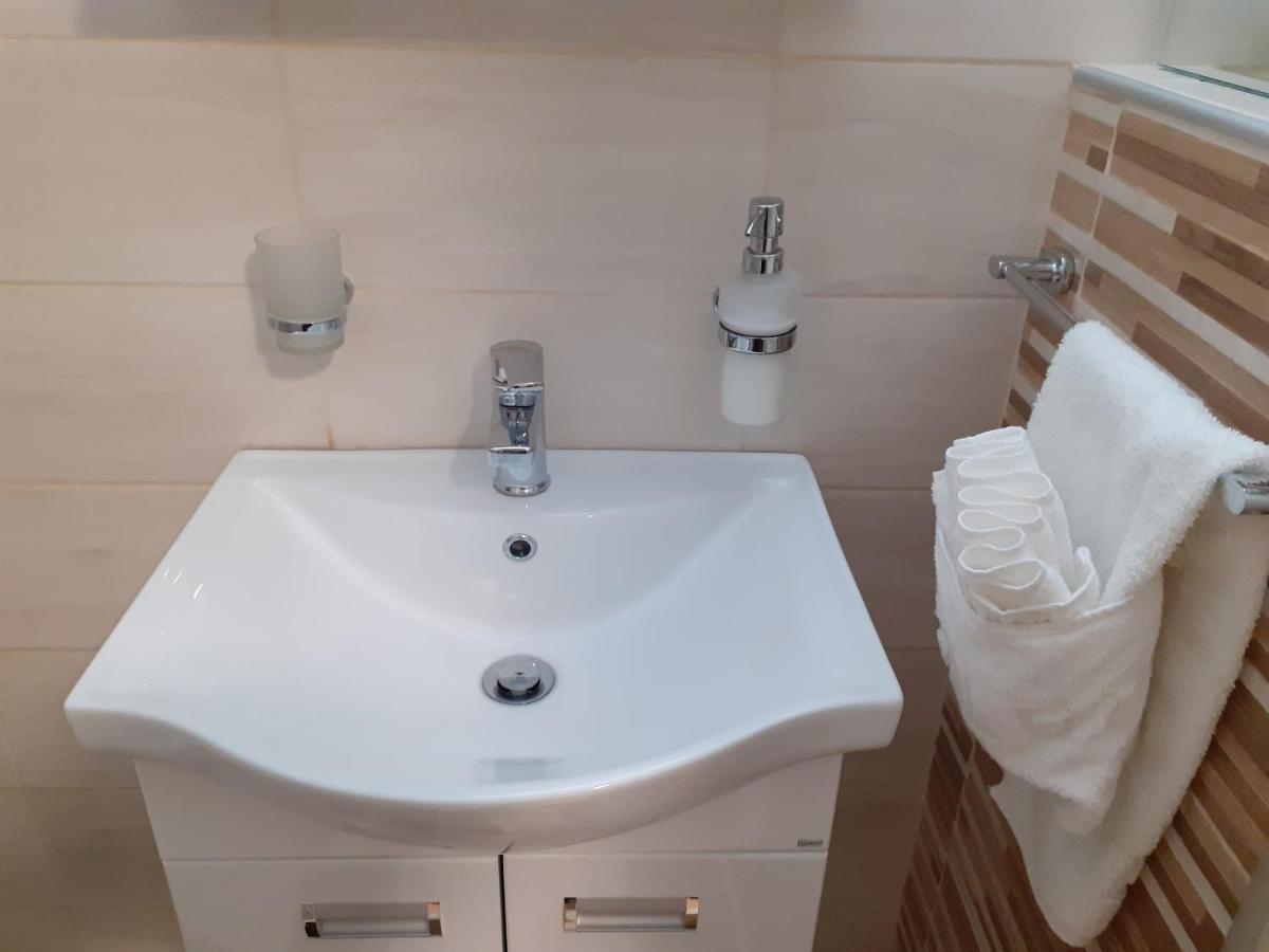 Apartman Nena Pirot Esterno foto