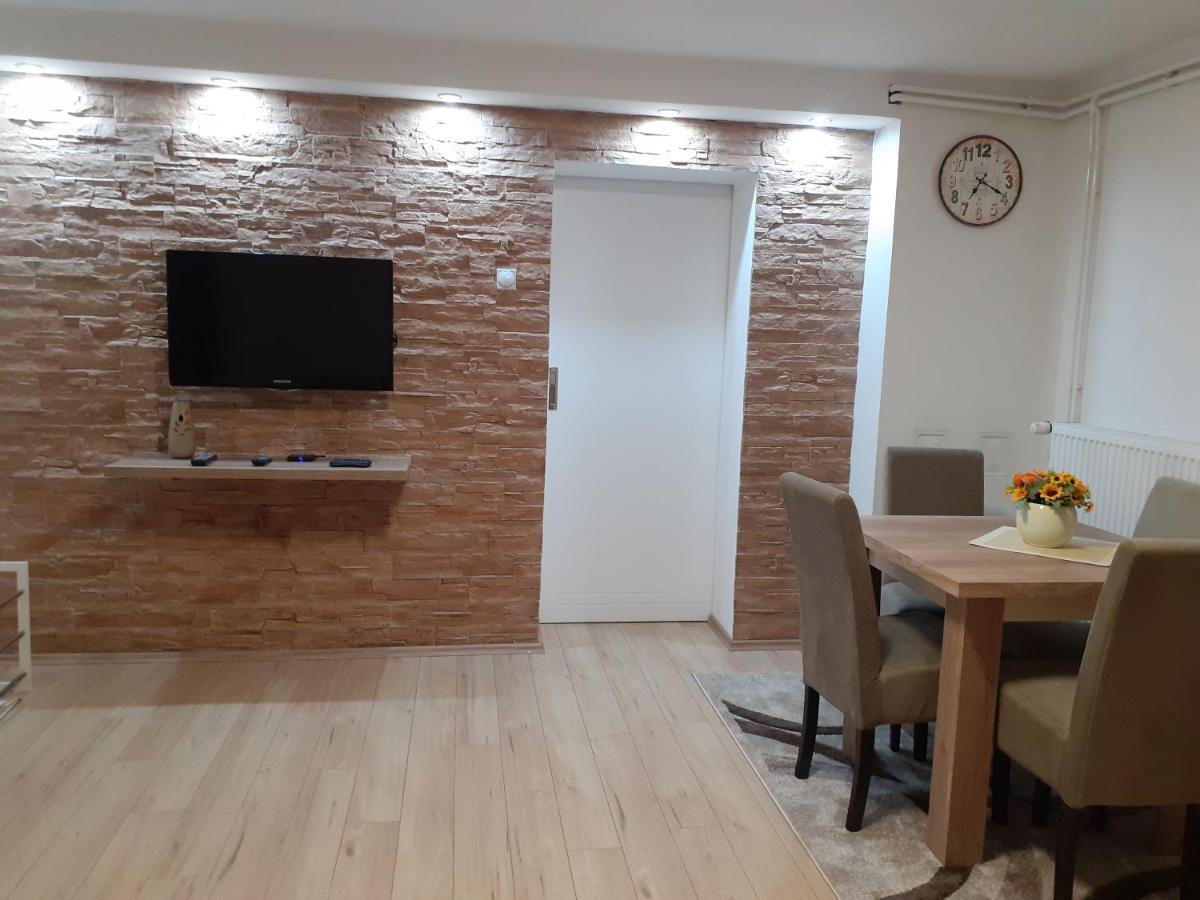 Apartman Nena Pirot Esterno foto