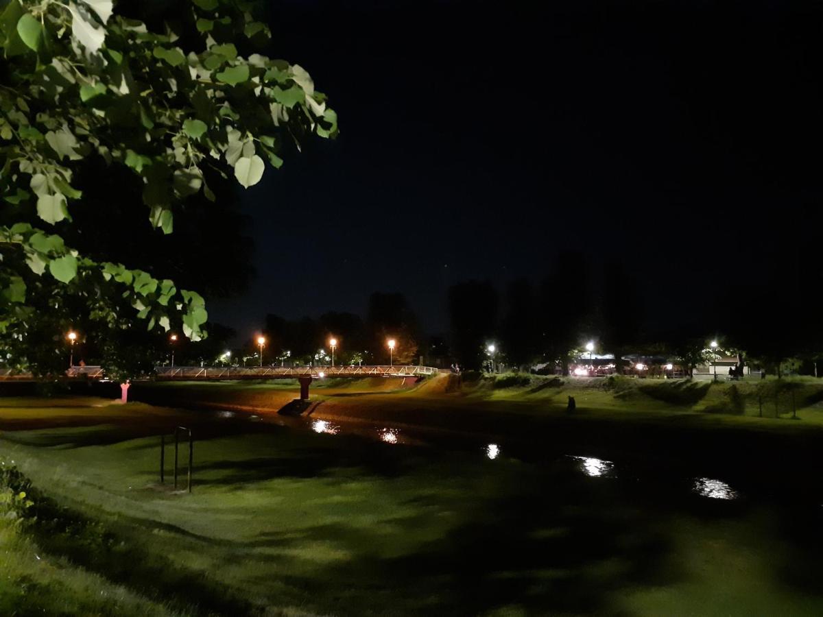 Apartman Nena Pirot Esterno foto