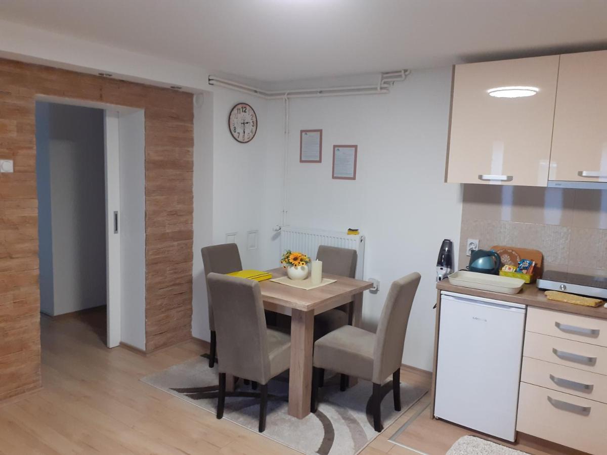 Apartman Nena Pirot Esterno foto
