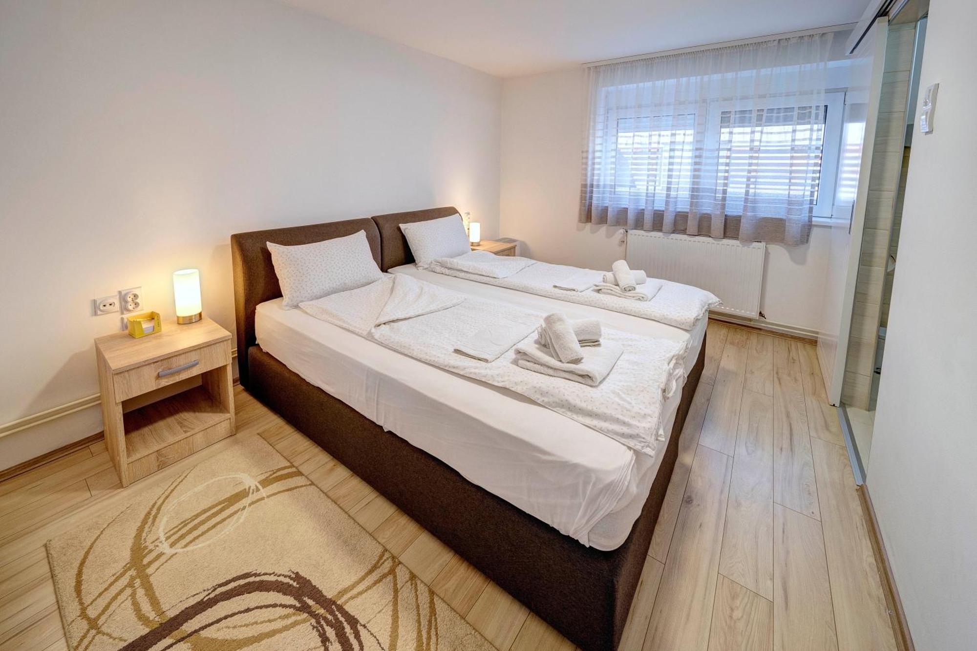 Apartman Nena Pirot Esterno foto